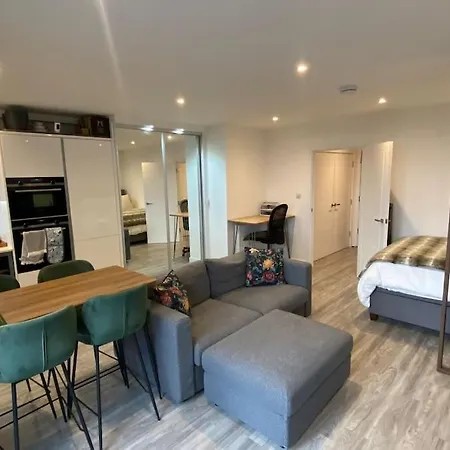London Luxe: Stylish Studio Экстерьер фото